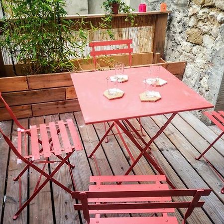 maison de village meublée avec terrasse Donzère Extérieur photo